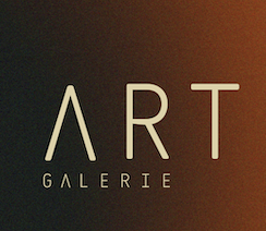 Art gallery market for collectors to acquire original works